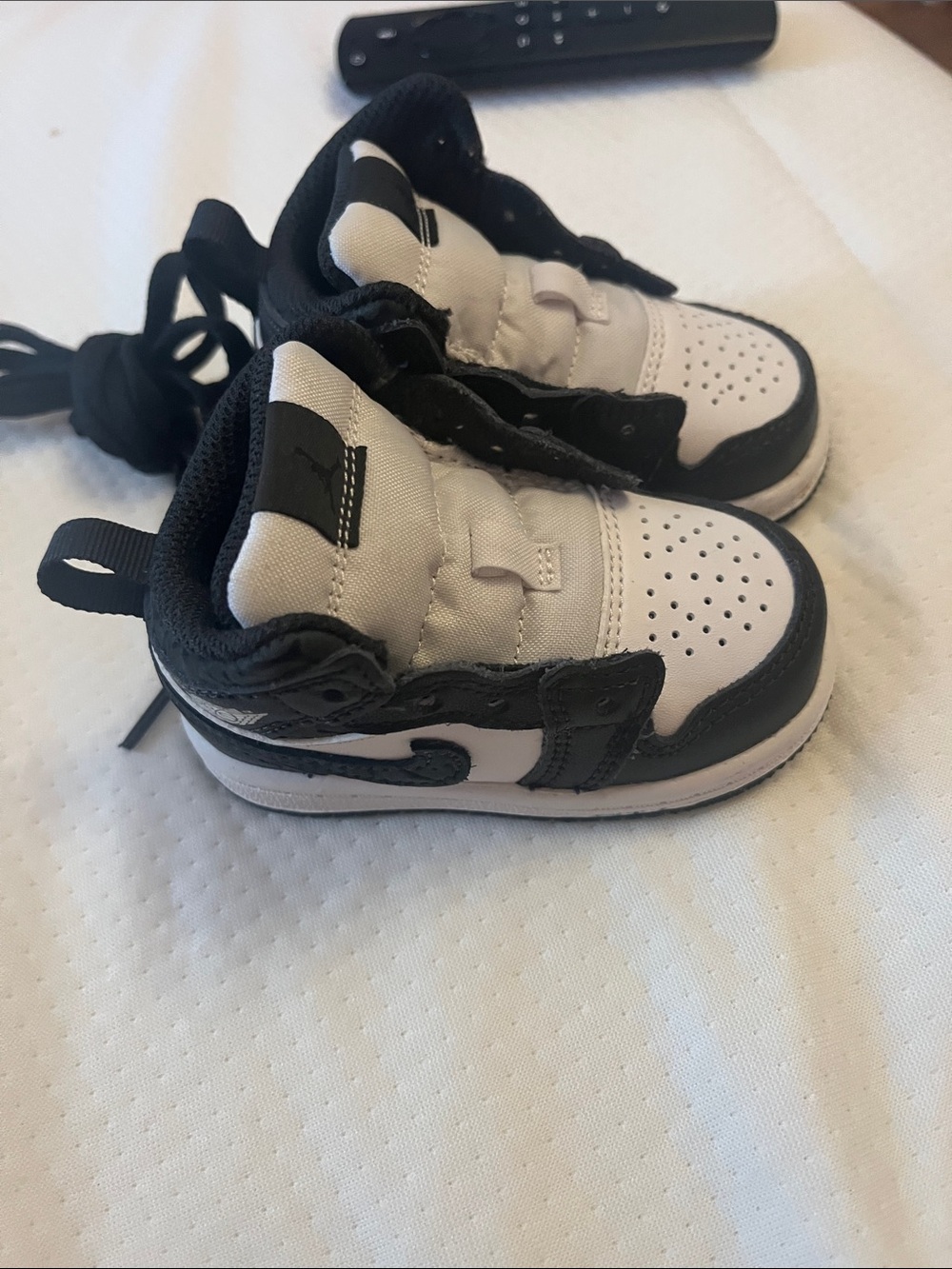 Nike Toddler Black and White Low-Top Sneakers